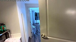 Yuri Dreamz moans as she deepthroats the maintenance guy's monster cock in hotel quickie