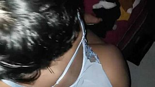 le lleno la garganta de semen viendo netflix