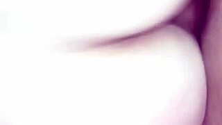 Safada branquinha takes big ass anal pounding in seedy hotel room