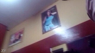 Emo chica loves sucking cock in amateur close-up action