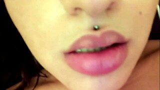 those dick sucking lips on her webcam make me wanna cum down her college slut throat