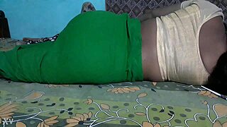 desi sanjana aunty spreads big ass for homemade anal fucking