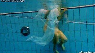 Kristy flaunts big boobs in bikini underwater pool