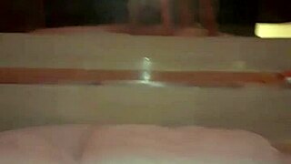 Safada branquinha takes big ass anal pounding in seedy hotel room