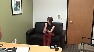 Yo, POV casting Zeldy na kanapie robi się super ostre, co?