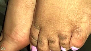 CANDID EBONY SOLES tease your hidden foot fetish urges