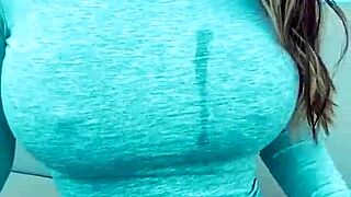 Beautiful bimbo whore fingers herself on webcam to wild fun