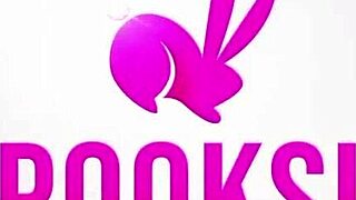 wanna see vixenish coed Nova L fuck big cock doggystyle?