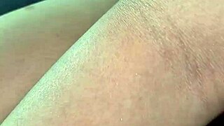 sus grandes chichotas rebotan mientras monta mi verga