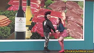 amateur aussie girlfriend slurps hairy cock eagerly