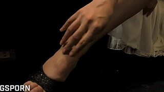 wanna fuck sexy japanese girls at tokyo sex club?