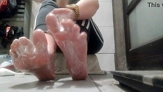 sexy big ass amateur teases feet before lubing up for wild pounding