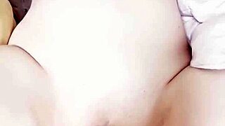 korean babe rides wild fucking machine dildo non stop until she squirts everywhere