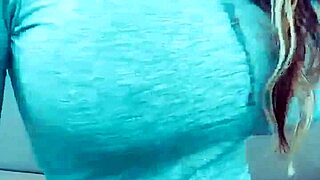 Beautiful bimbo whore fingers herself on webcam to wild fun