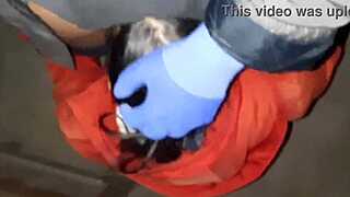 wait, lesbian lovers muff dive before the big heist? 🔥👅💋