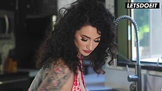 milf ivy wolfe seduces tattooed arabelle raphael roommate into hot lesbian 69