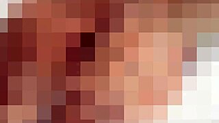 mmm adoro chupar pollas transexuales mientras mi chica se folla el culo en trío fetish loco 😍🍆