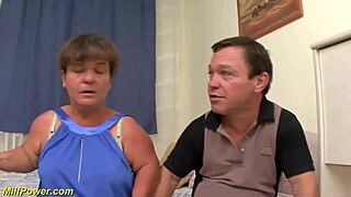 Super horny midget couple explodes in first threesome bliss