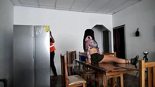 i'm super excited spreading legs n showing my huge ass to house strangers