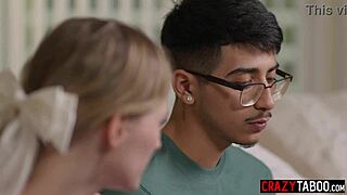 Diego Perez o fut tare pe majoreta timidă Melody Marks