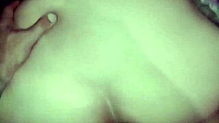 ei novinha brasileira gostosa com cu grande me pagou a dívida gozando doggystyle na puta