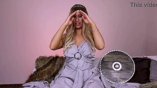 i need my targaryen pussy filled up in game of thrones cosplay