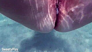 Mature chubby housewife pussy creampie underwater squirting closeup