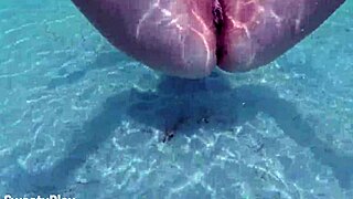 Mature chubby housewife pussy creampie underwater squirting closeup