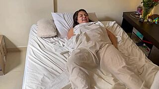 BIG SEXY FAT LESBIANS KISSING CURVY TITS FUCKED AMATEUR COUPLE