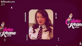 Cute 18 year old overwhelmed by pussy eating bliss