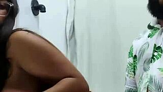 gostosa can't hold back fucking that huge black cock in the bathroom