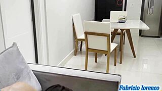 Recebo Minha Cunhada Em Casa E Meteu Cu Dela Enquanto Mulher Cozinhava No Sheer E Red