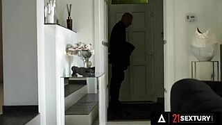 Francys Belle preps ass with buttplug then takes deep anal pounding