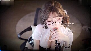 zhang ailing's office ol surrenders to steamy chinese kiss handjob blowjob