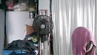 a mature whore from martinez de la torre hits wild orgasm