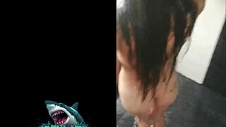 Prepago venezolana gets fucked raw in the shower by her horny client