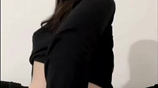 my american exchange student fingers pussy to squirting orgasm on cam