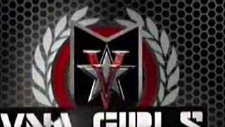 Sunbathing outdoors turns steamy as redhead penny pax spreads for sensual licks