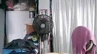 a mature whore from martinez de la torre hits wild orgasm