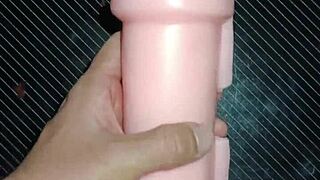 close-up of kissy sucking cock deepthroat then mamada by vagina with cumshot creampie on desk