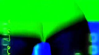 Wow, la more linda shakes her sexy latina teen ass while dancing provocatively!