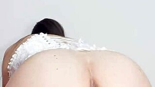 Latina Stepmom's Giant Cameltoe Pussy Dripping in Leggings for Stepson