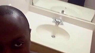 look at my ass mirror selfie while i cum hard solo