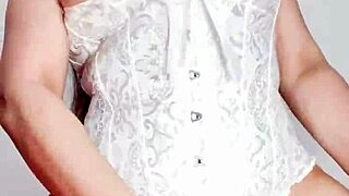 Latina Stepmom's Giant Cameltoe Pussy Dripping in Leggings for Stepson