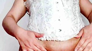 Latina Stepmom's Giant Cameltoe Pussy Dripping in Leggings for Stepson