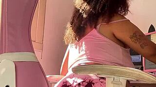 curvy chubby bbw releases big farts while focused on her computer screen