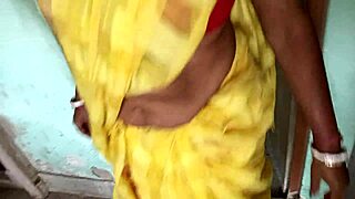 desi indian housewife enjoys a quick hardcore fuck session