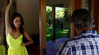 uhh gigi the horny college slut home alone beggin older guy to fuck n cum in her mouth