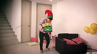 guy sneaks away from mama noel for christmas eve hookup