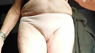 german granny spreads hairy beaver stuffing cucumber deep inside